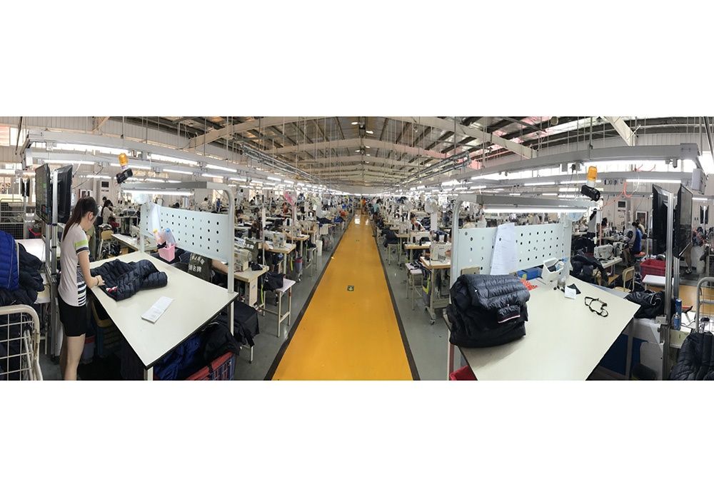 Jiaxing Layo Techwear factory floor